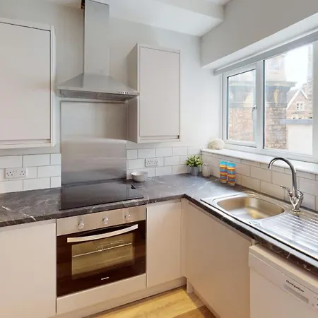 Charming In Whiteladies Road