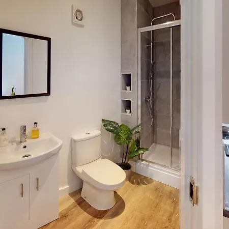 Charming In Whiteladies Road Apartment